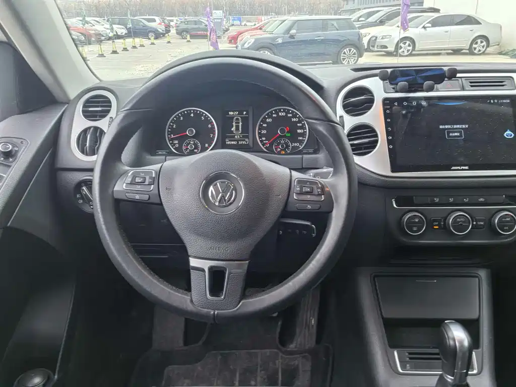 Volkswagen Tiguan 2014 — фото 13