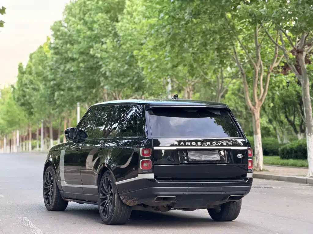Land Rover Range Rover 2022 — фото 10