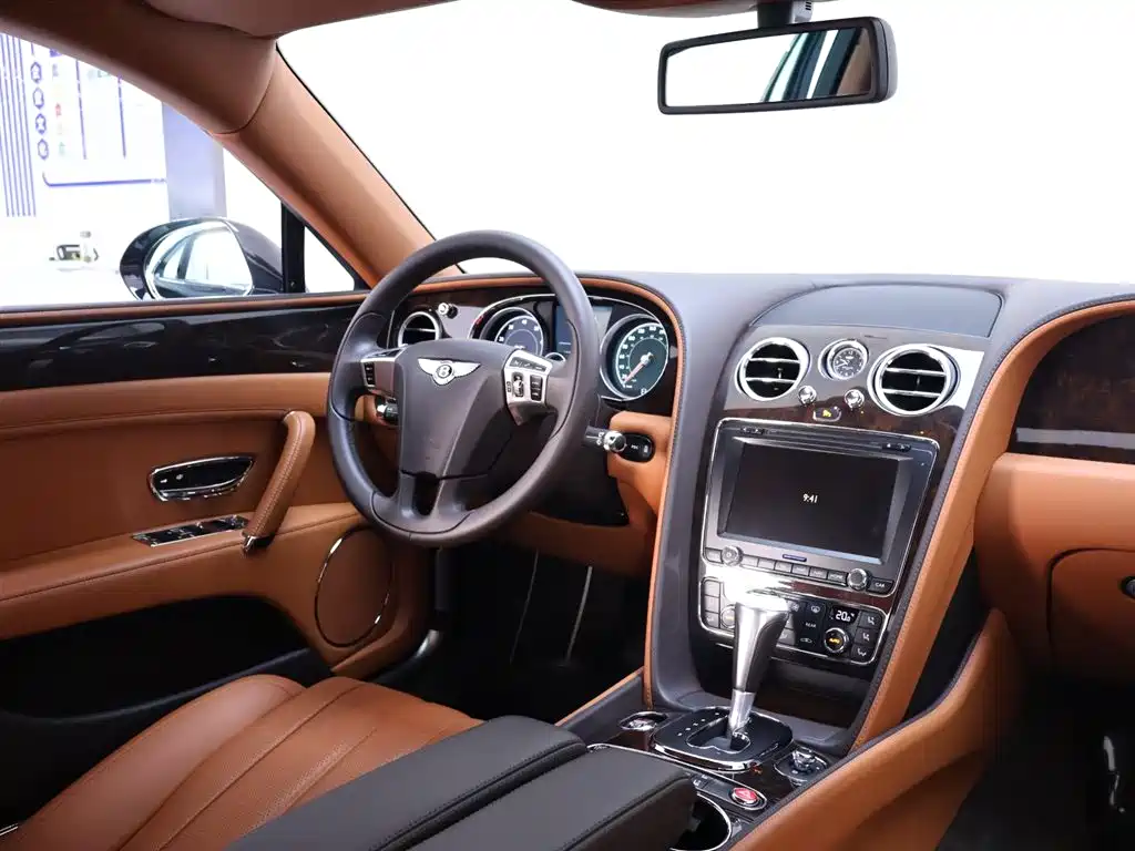 Bentley Flying Spur 2016 — фото 14