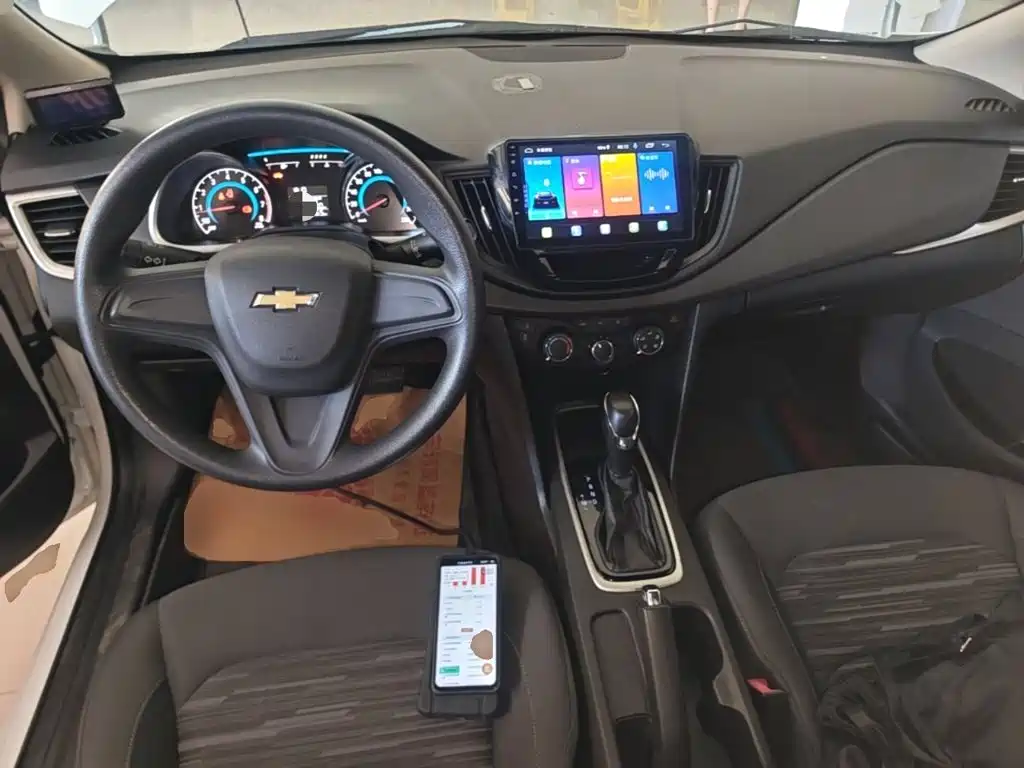 Chevrolet Cavalier 2019 — фото 10