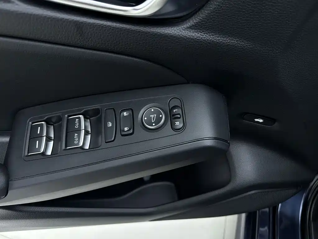 Honda Civic 2023 — фото 17