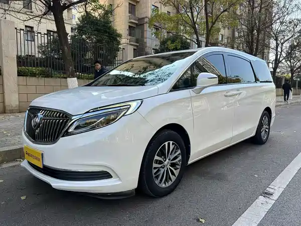 Buick GL8 2017