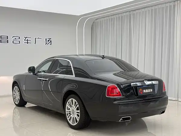 Rolls-Royce Ghost 2011