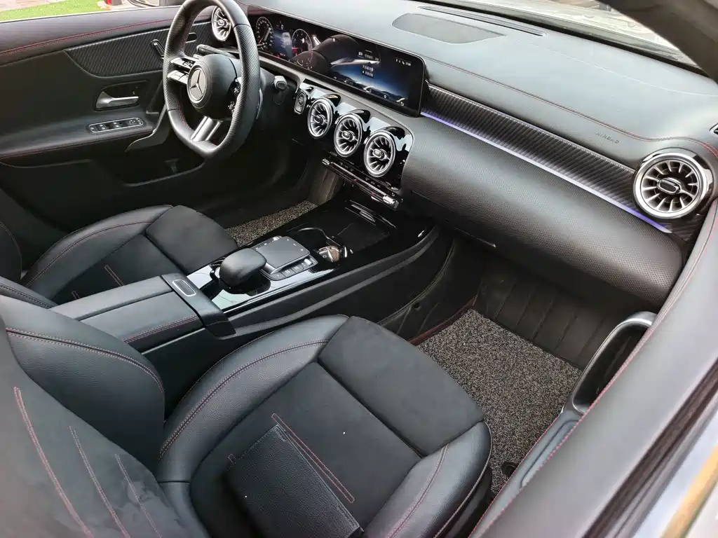 Mercedes-Benz A-Class 2023 — фото 17