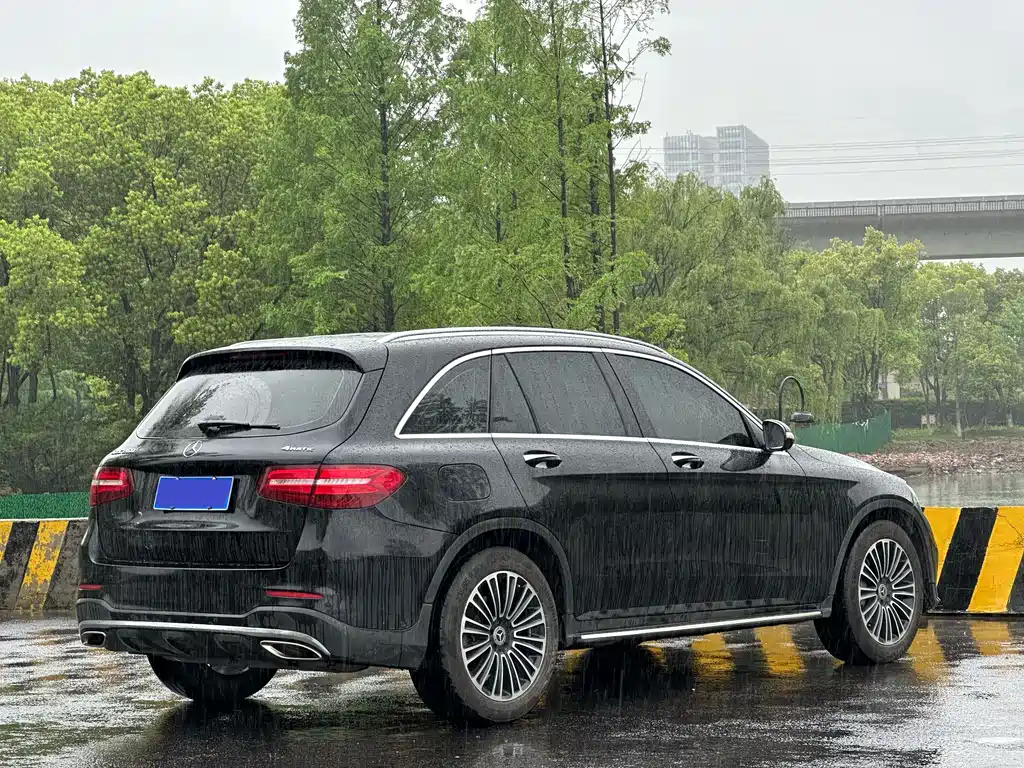 Mercedes-Benz GLC 2018 — фото 7