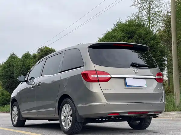 Buick GL8 2017