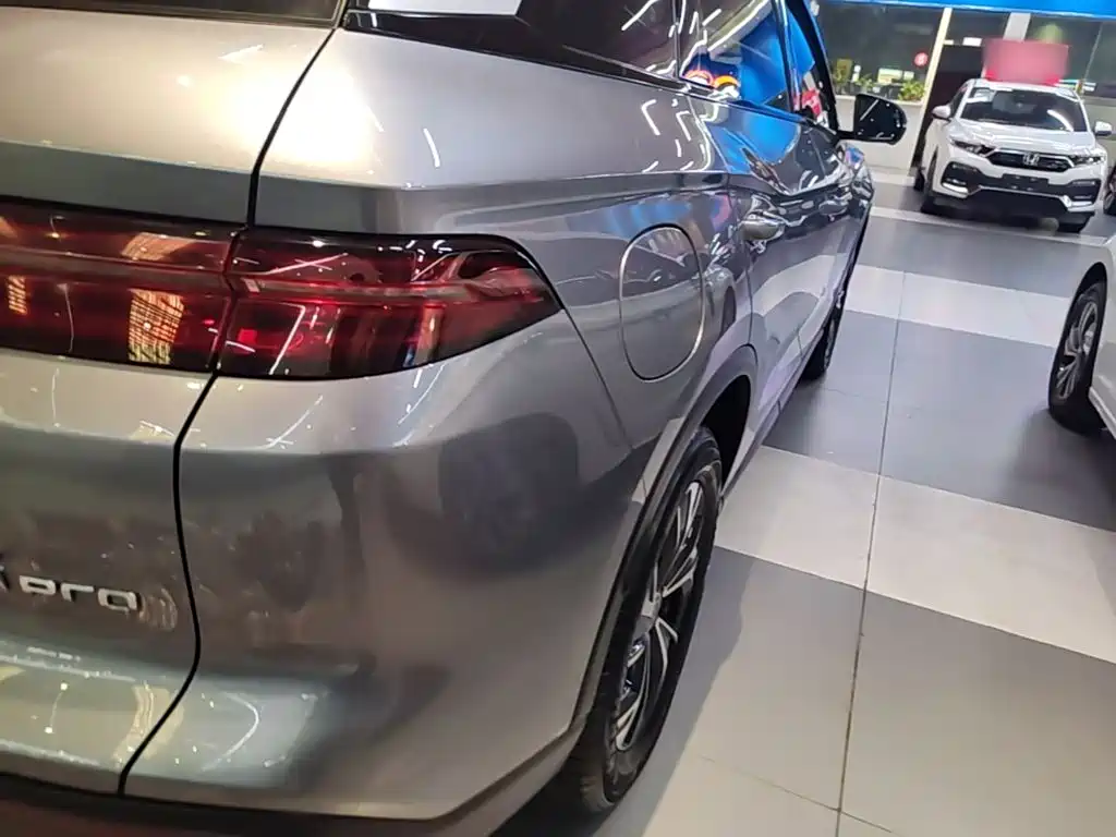 BYD Song Pro New Energy 2025 — фото 8