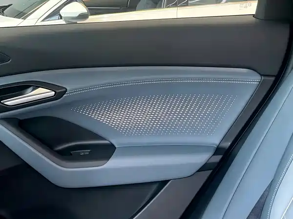 Audi Q6L E-Tron 2025