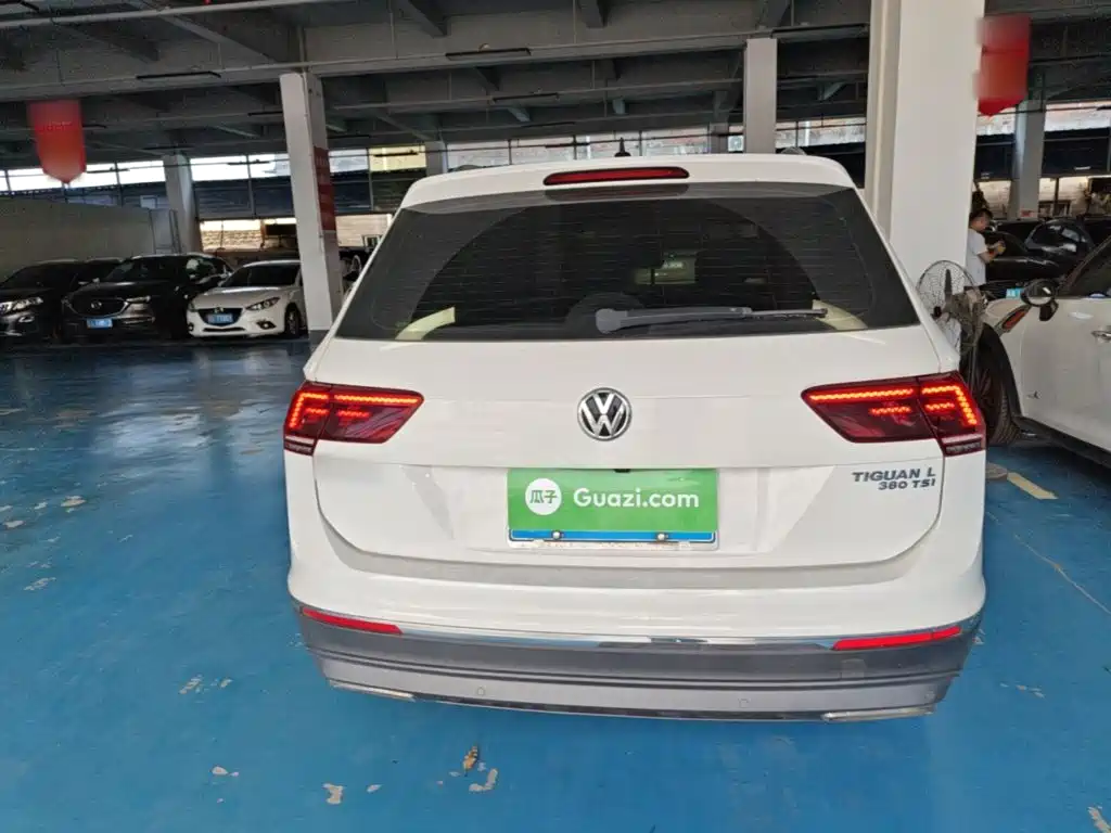 Volkswagen Tiguan L 2017 — фото 4