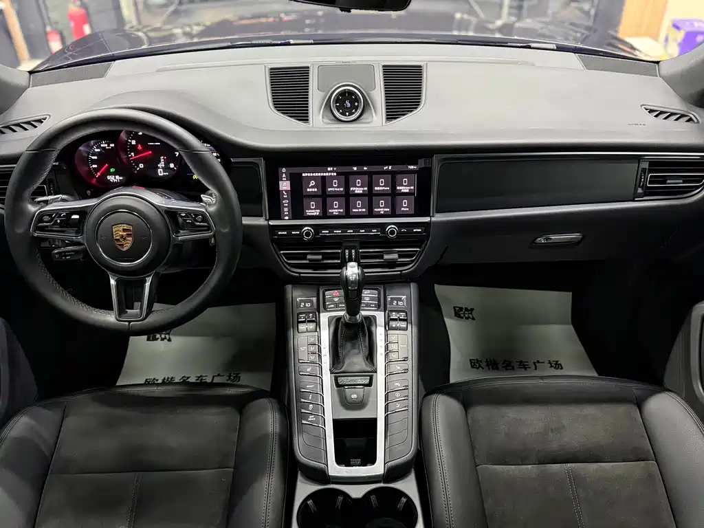 Porsche Macan 2020 — фото 12
