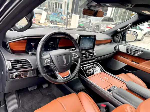 Lincoln Navigator 2020