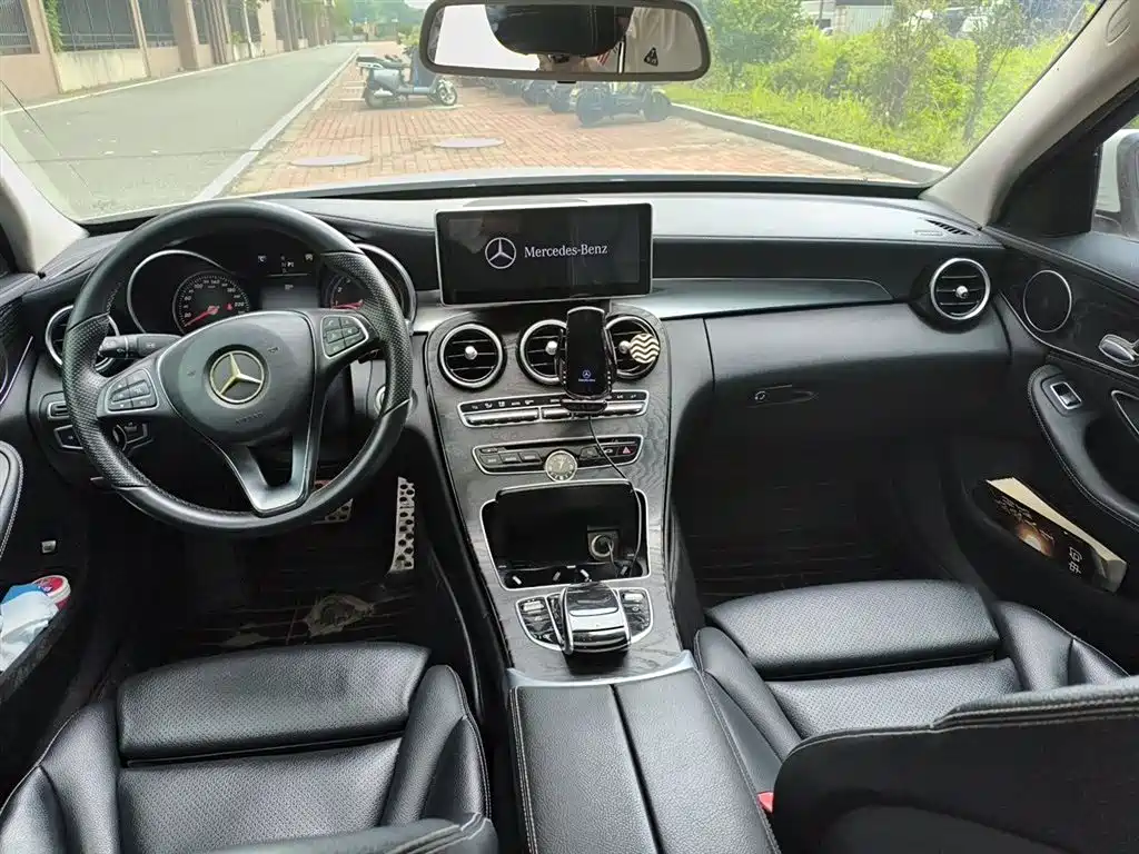Mercedes-Benz C-Class 2016 — фото 13