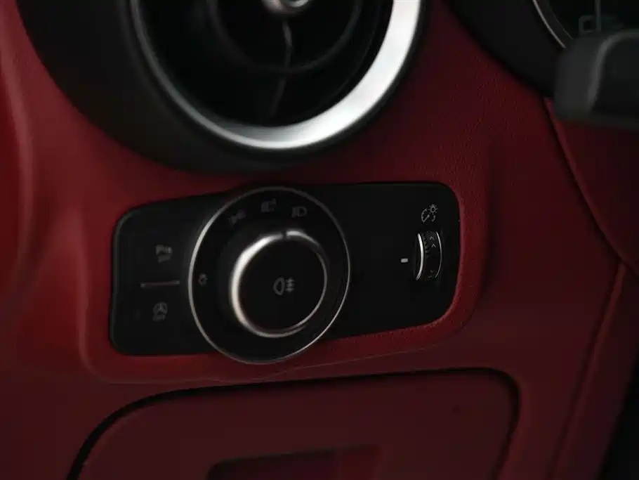 Alfa Romeo Stelvio 2019 — фото 25