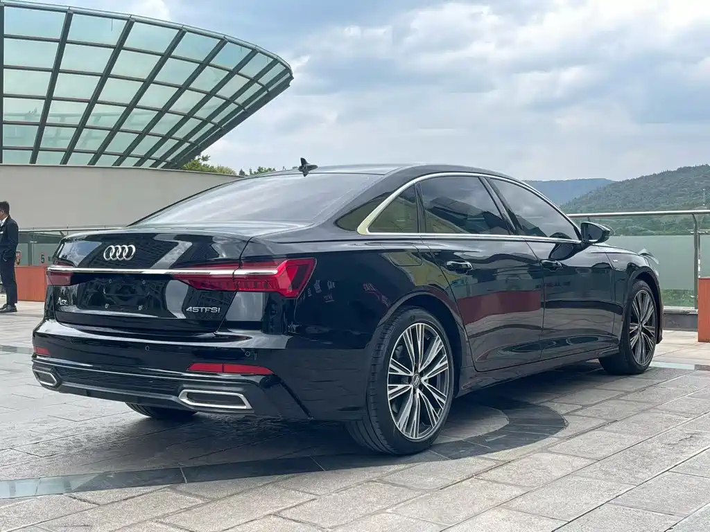Audi A6L 2022 — фото 9