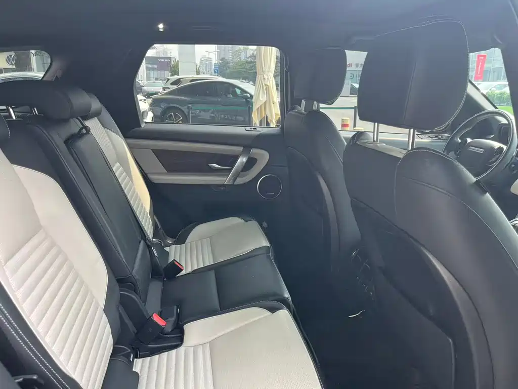 Land Rover Discovery Sport 2021 — фото 15