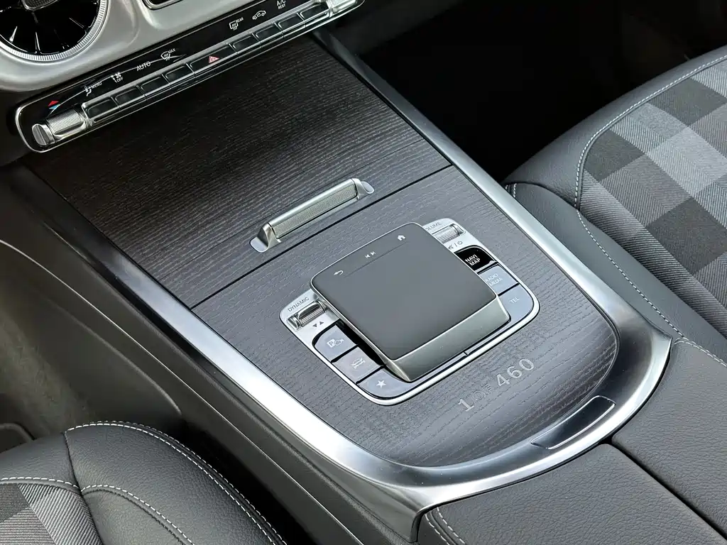 Mercedes-Benz G-Class 2025 — фото 15