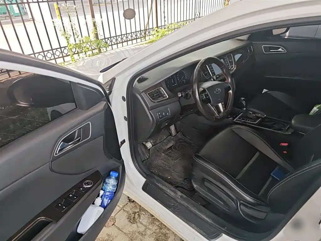 Hyundai Mistra 2016 — фото 12
