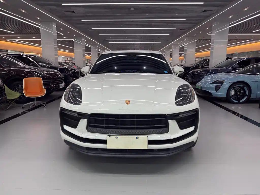 Porsche Macan 2023 — фото 2