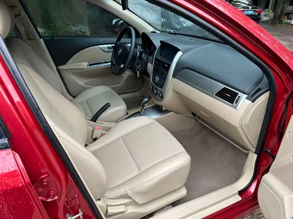 Buick Excelle 2014 — фото 10