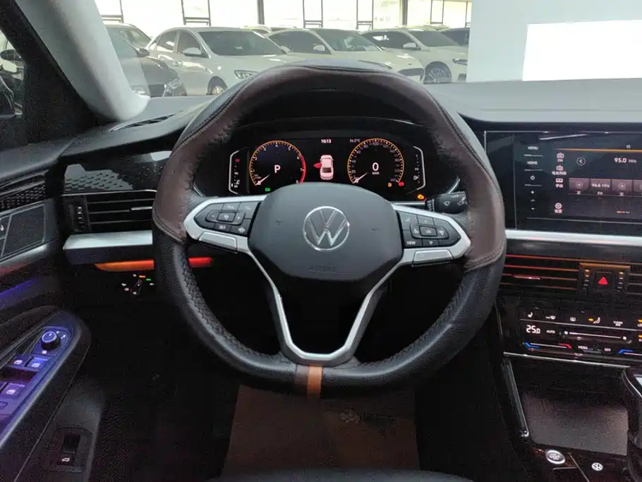 Volkswagen Passat 2022 — фото 15