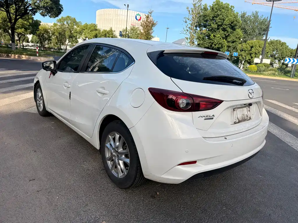 Mazda 3 Axela 2020