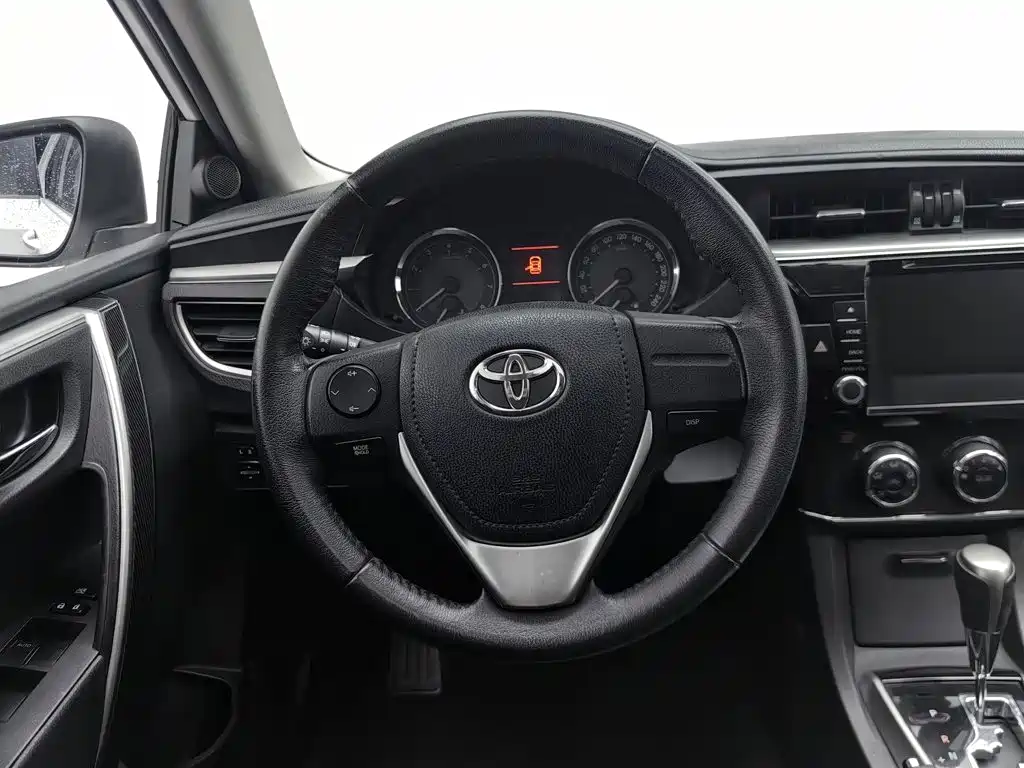 Toyota Corolla 2016 — фото 11