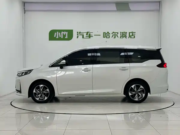 GAC Trumpchi M6 2022