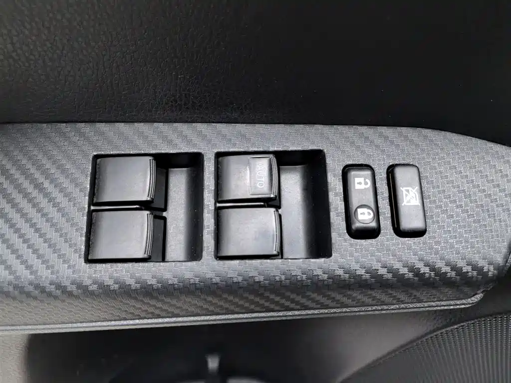 Toyota RAV4 2014 — фото 9
