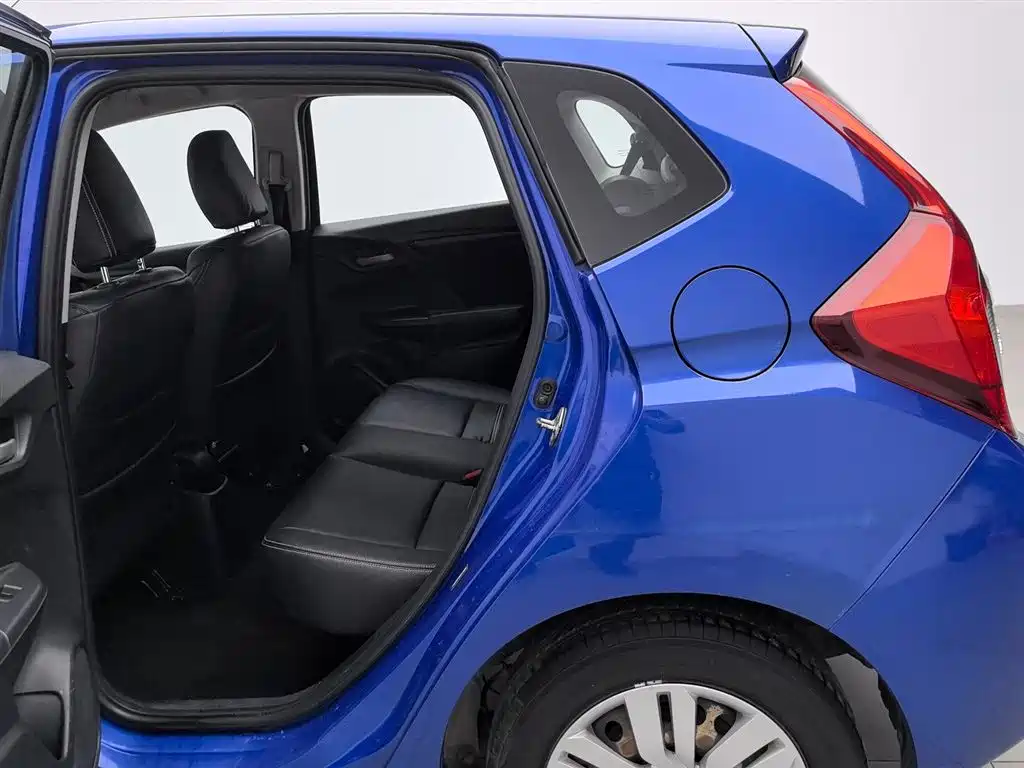 Honda Fit 2015 — фото 15