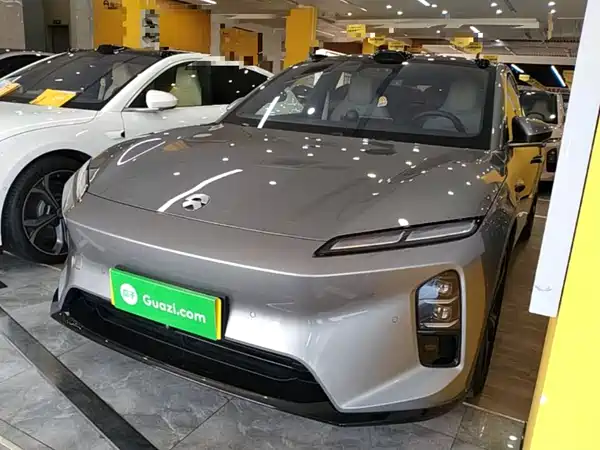 NIO ET5 2025