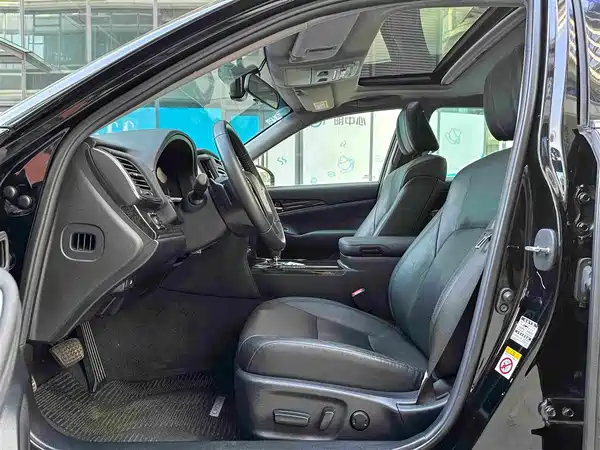 Toyota Crown 2019