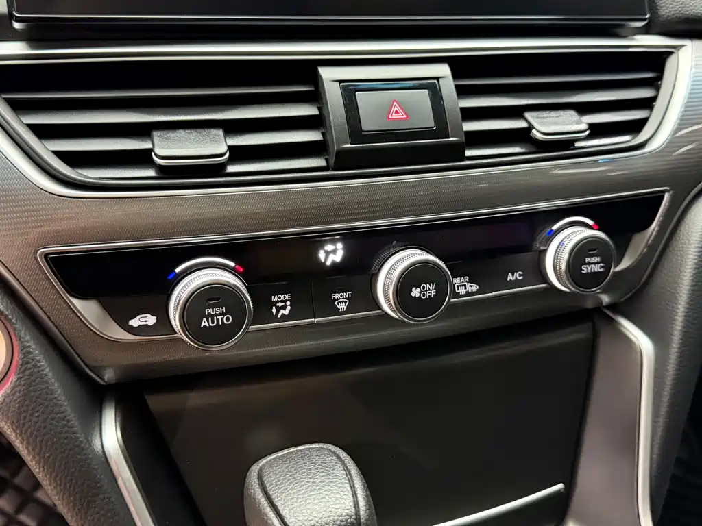 Honda Accord 2023 — фото 12
