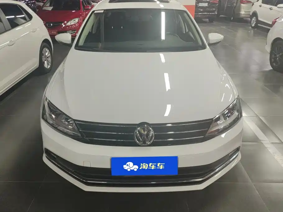 Volkswagen Sagitar 2017