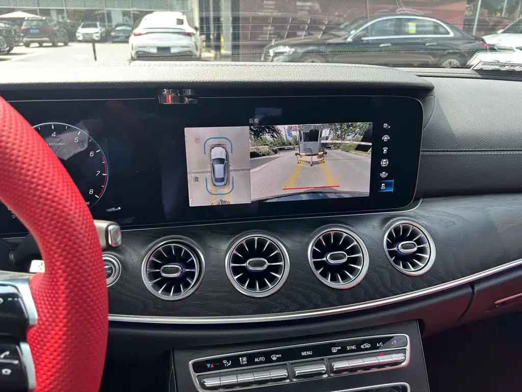 Mercedes-Benz E-Class 2023 — фото 12
