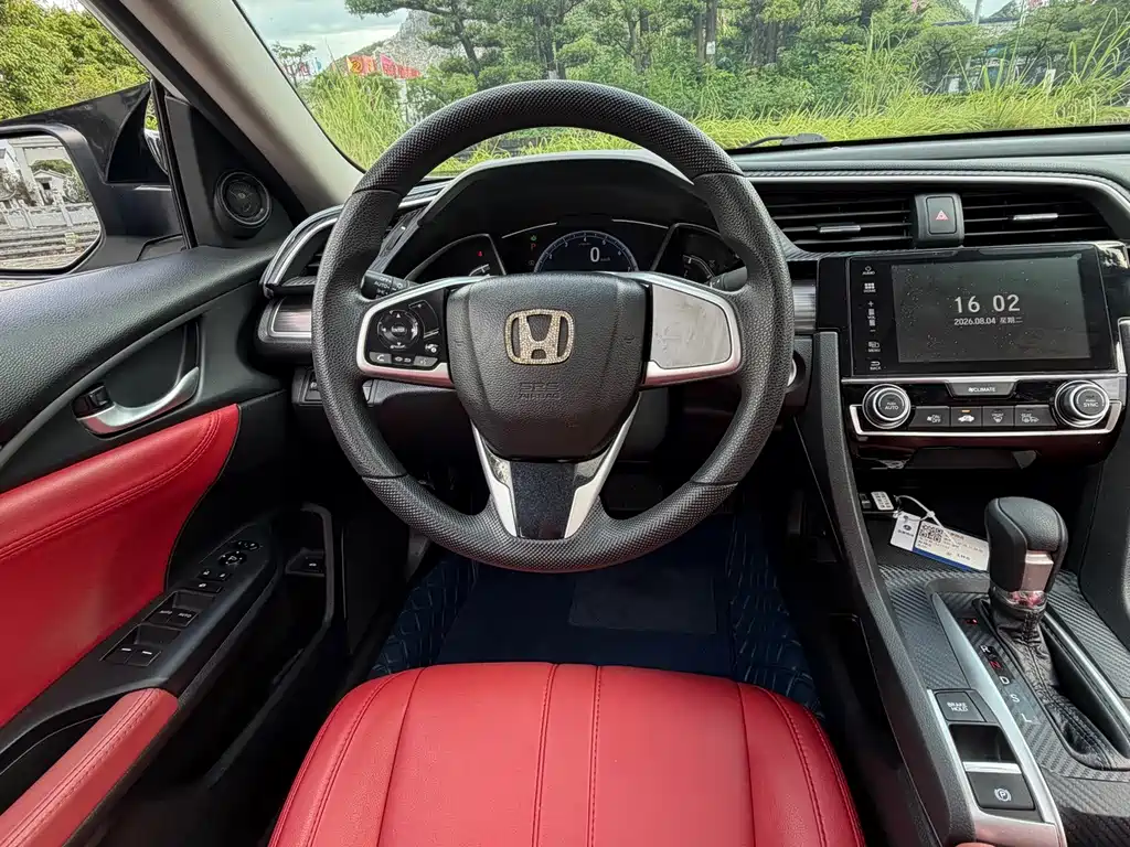Honda Civic 2019 — фото 10