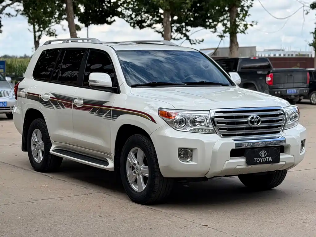 Toyota Land Cruiser 2015 — фото 3