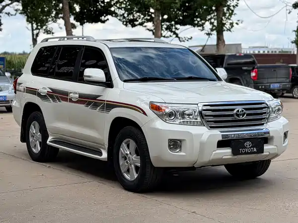 Toyota Land Cruiser 2015