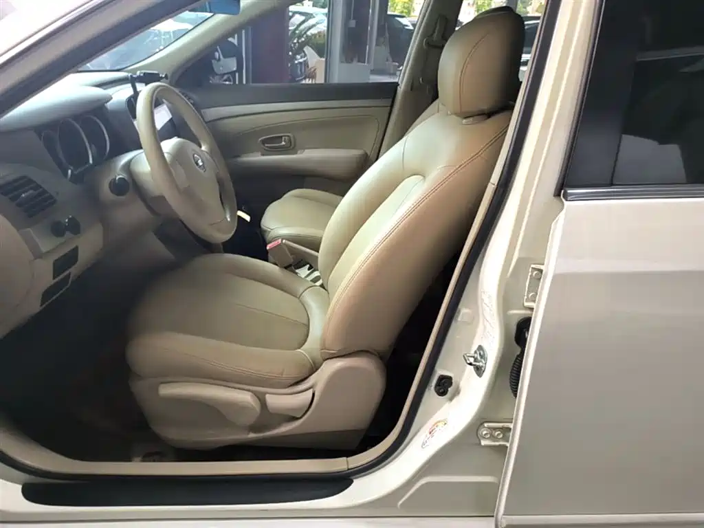 Nissan Sylphy 2017 — фото 15
