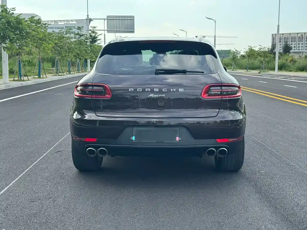 Porsche Macan 2017 — фото 5