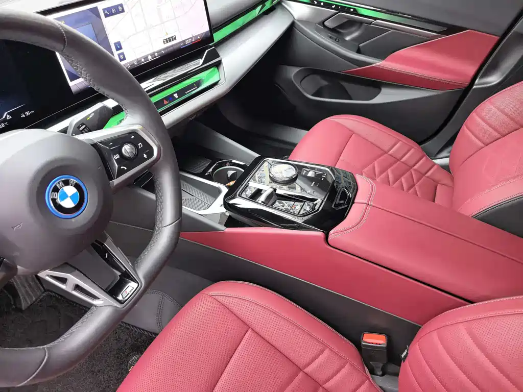 BMW i5 2026 — фото 10