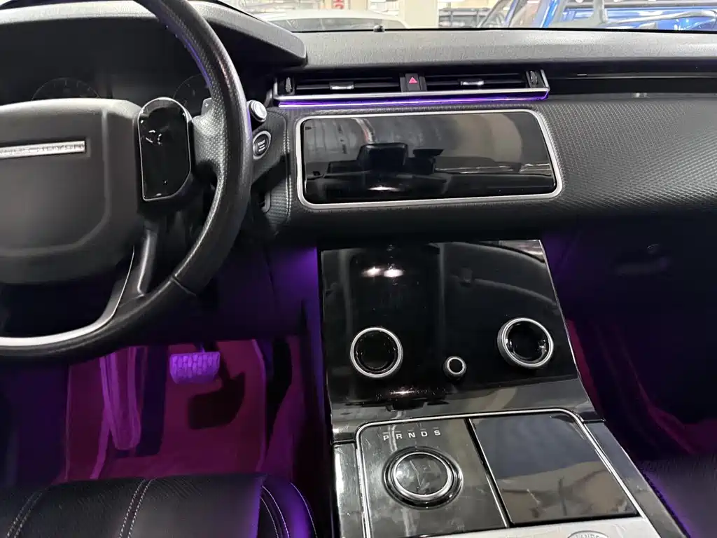 Land Rover Velar 2020 — фото 12