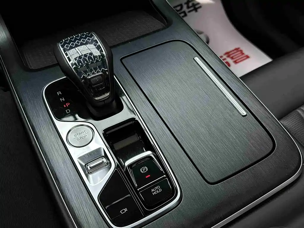 GAC Motor Trumpchi GS8 2023 — фото 19