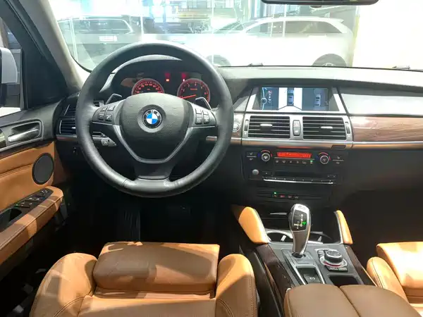 BMW X6 2013