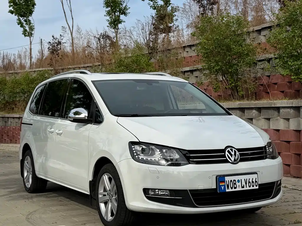 Volkswagen Sharan 2016 — фото 3