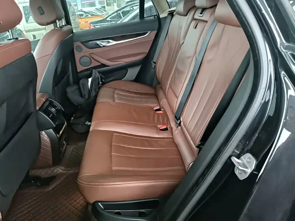BMW X6 2018 — фото 17