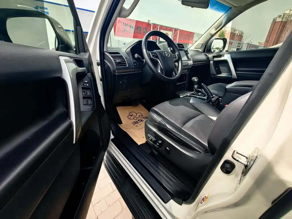 Toyota Prado 2019 — фото 23