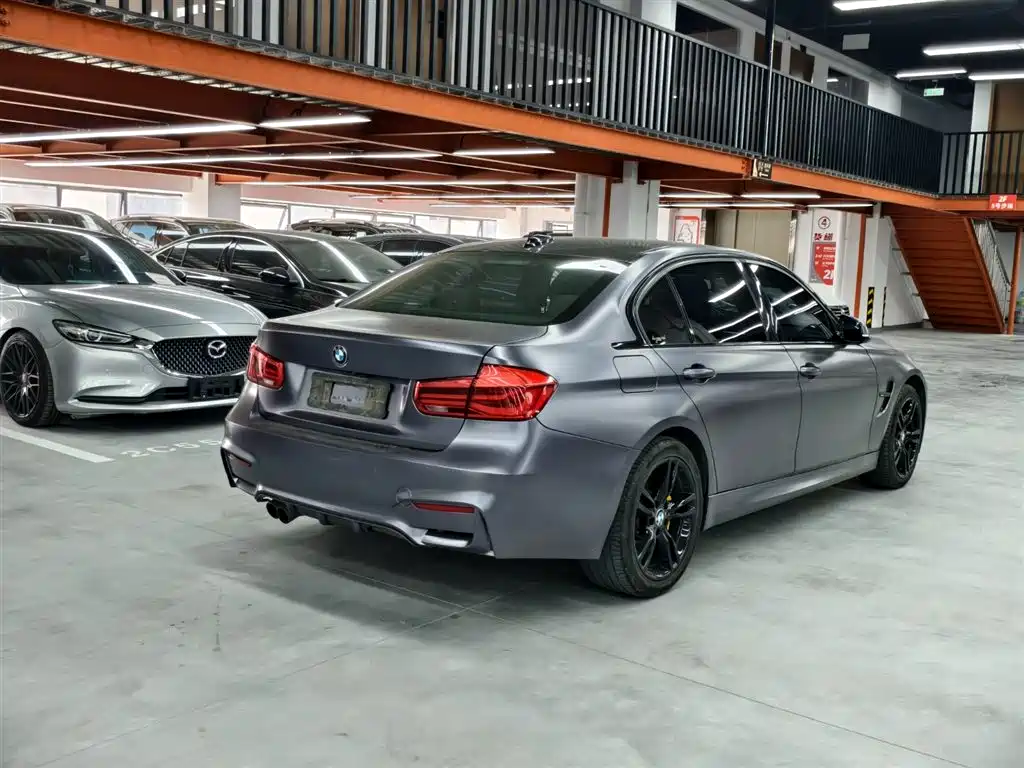 BMW 3 Series 2019 — фото 14