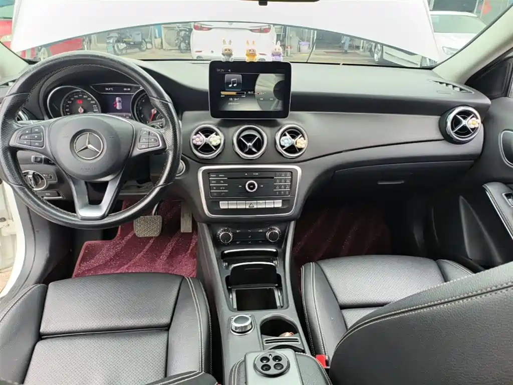 Mercedes-Benz GLA 2018 — фото 13
