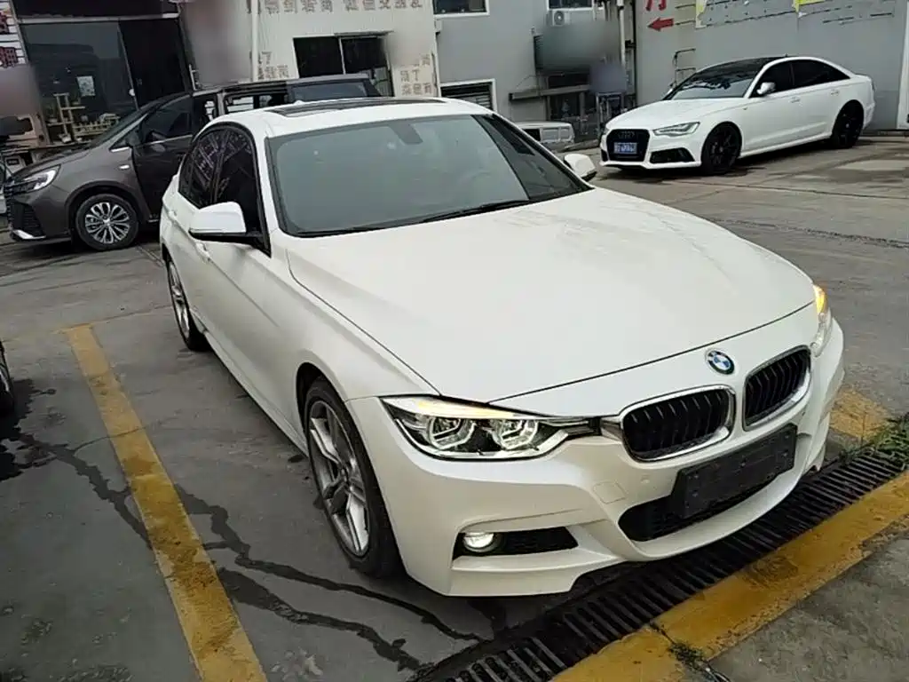 BMW 3 Series 2018 — фото 4