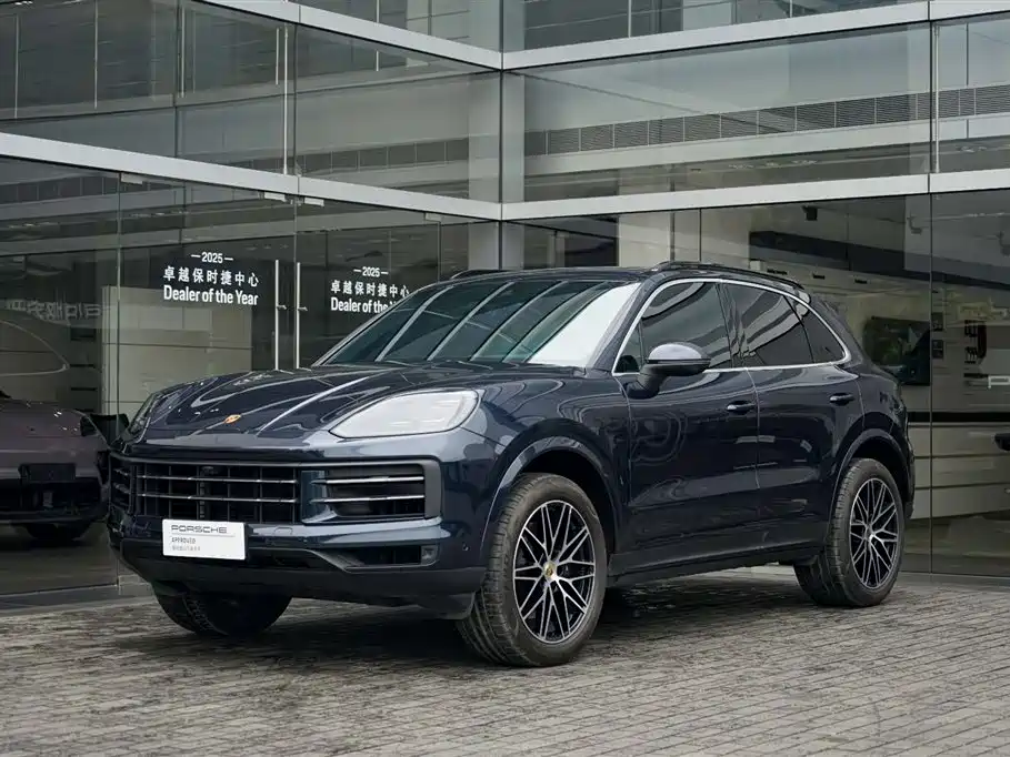 Porsche Cayenne 2024 — фото 1